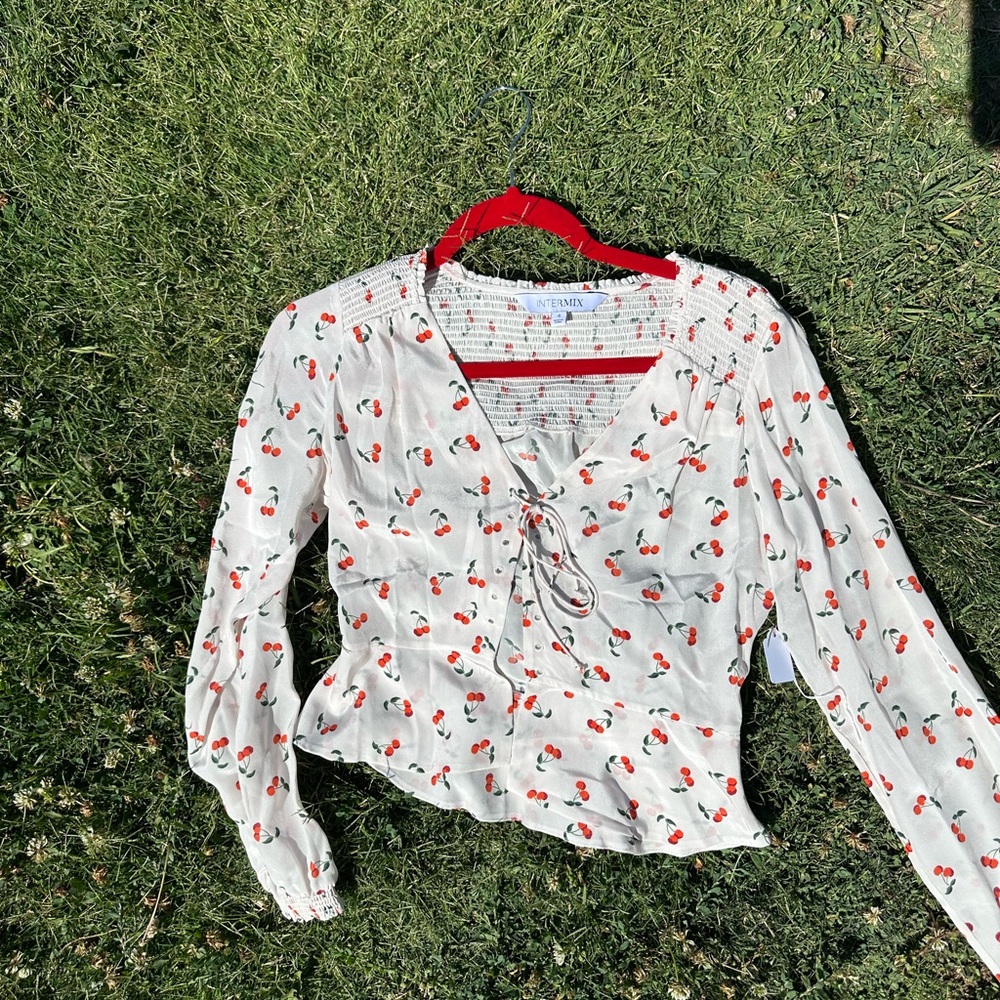 Intermix Cherry Top - image 1